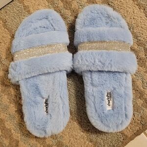 Light blue/sky blue fur slippers with gems size 7 Charlotte Russe NWT